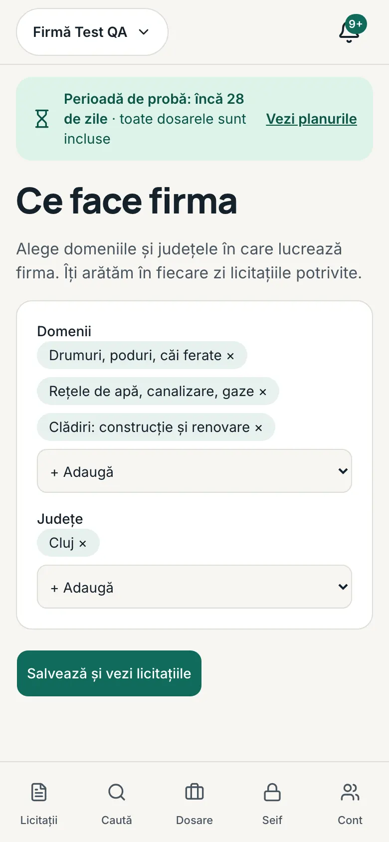 Pagina „Ce face firma” din aplicație, cu domeniile și județele firmei și butonul „Salvează și vezi licitațiile”.