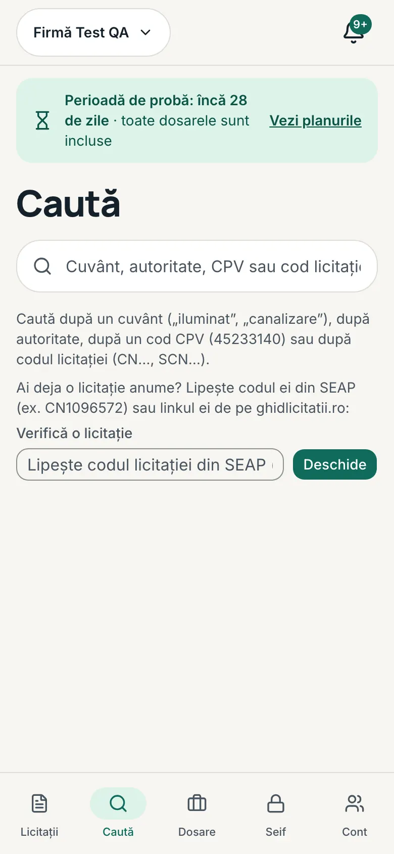 Câmpul „Verifică o licitație”, unde lipești codul din SEAP, și butonul „Deschide”.