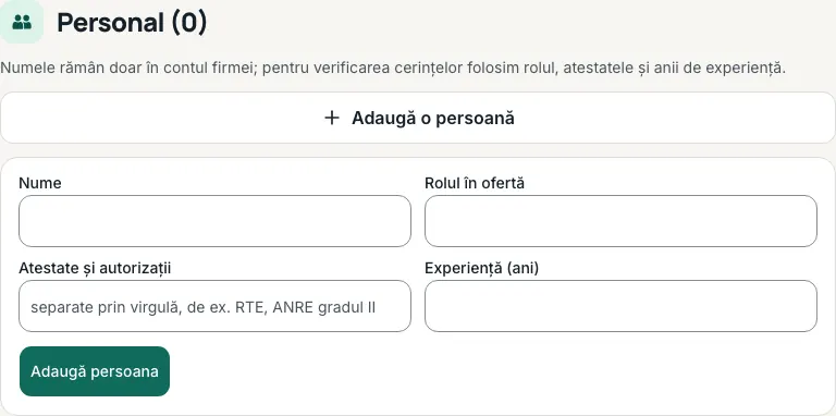 Secțiunea „Personal” din seif, cu formularul deschis: „Nume”, „Rolul în ofertă”, „Atestate și autorizații”, „Experiență (ani)” și butonul „Adaugă persoana”.