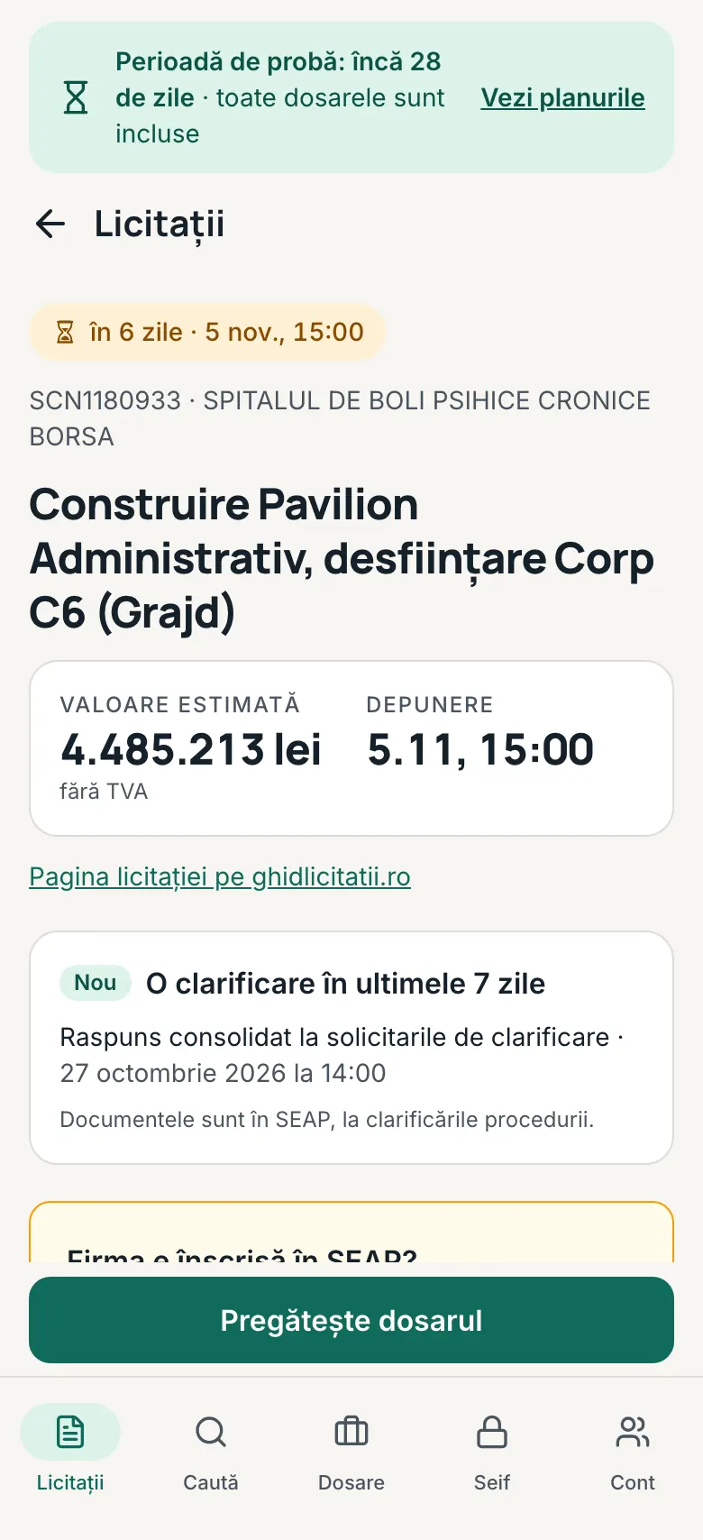 Lista cerințelor unei licitații, cu pastila de stare pe fiecare rând, de exemplu „Îndeplinit” și „De confirmat”.